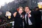 Eindhoven, 30 april 2000
PSV Landskampioen 
Feest na de wedstrijd PSV-RKC, eindstand 7-1

Bjorn v d doelen met glas bier en Iwan


PETER SMULDERS BV