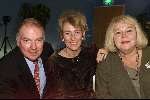 Den Haag 18 april 2000
Uitreiking boek van JOMANDA hier met Ronnie Tober en Tineke de Nooij