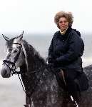 Noordwijk 5 mei 2000
De week van Willibrord Frequin bij het paardrijden op het strand van Noordwijk door koningin Beatrix


PETER SMULDERS BV