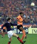 Arnhem, 26 april 2000
Nederland-Schotland, eindstand 0-0
Vriendschappelijk
Pierre v Hooijdonk
