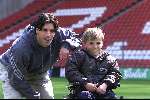 Eindhoven 14 april 2000
Ruud v Nistelrooy met Max voor spieren voor spieren.