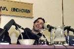 Eindhoven, 21 april 2000
Persconferentie Ruud v Nistelrooy nadat bekend is gemaakt dat hij gaat tekenen voor Manchester United