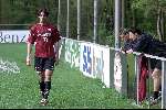Eindhoven 27 april 2000
1e training Ruud v Nistelrooy na keuring Manchester United.
Marc van Bommel en Andre Ooijer kijken toe