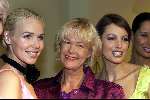 Amsterdam, 1 april 2000
Modeshow Sheila de Vries
Sheila de Vries en Denise Boekhof