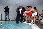 Eindhoven 30 april 2000
PSV landskampioen 1999-2000
Willibrord Frequin wordt in bad gegooid door psv spelers