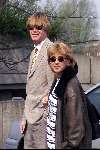Almere-Amsterdam 24 april 2001
Berdien Stenberg met vriend op weg naar het ziekenhuis
ter kontrole op haar zwangerschap