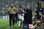 Arnhem, 15 April 2001
Wedstrijd Vitesse-PSV, eindstand 0-0
Orlando Trustfull Ronald koeman Edward Sturing