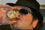 Amsterdam 11 april 2002
Andre Hazes in Olympisch stadion
met een biertje
