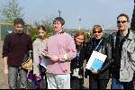 Kaatsheuvel 21 april 2002
50 jarig bestaan van de efteling en premiere show Hans Klok.
Belinda Meuldijk met kinderen en Maarten Peeters en Magriet Eshuys