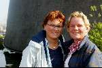 Kaatsheuvel 21 april 2002
50 jarig bestaan van de efteling en premiere show Hans Klok.
Cindy de Koning met vriendin