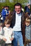 Kaatsheuvel 21 april 2002
50 jarig bestaan van de efteling en premiere show Hans Klok.
Edwin de Vries met zoontje