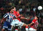 JAAP STAMin aktie voor PSV tegen SC Heerenveen Verder op de foto Ernest Faber en Arnold Bruggink