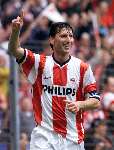 Eindhoven, 30 april 2000
PSV Landskampioen 
Feest na de wedstrijd PSV-RKC, eindstand 7-1
Luc Nilis