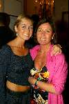 Amsterdam 8 april 2003
Premiere Johnny English. feest in hotel l\'europe
do zangeres met moeder