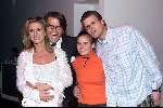 Amsterdam 19 maart 2001
Modeshow Monique Colignon.
Emile Ratelband met zijn zwangere vriendin Sylvie en 2 van zijn kinderen.