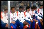 Eric Viscaal als reserve bij het nederlands elftal op de bank met naast hem John v \'t Schip wim kieft Aron winter Danny Blind Peter Bosz en wim jonk