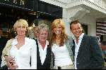 amsterdam 17 april 2003
receptie ralph lauren store op pc
jan des bouvrie met monique des bouvries en estelle gullit en leco zadelhof