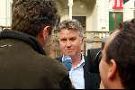 Amsterdam 11 april 2003
Presentatie boek Jan Roelfs in filmtheater
guus hiddink