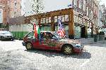 Amsterdam 11 april 2003
Irakezen met amerikaanse en iraakse vlag blij op pc hoorfstraat