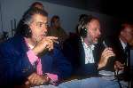 Jack v Gelder met sigaar als radio verslaggever voor \