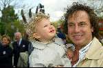 Slagharen 29 april 2003
Marco Borsato met Jada Borsato
in ponypark slagharen
