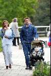 Amsterdam 27 april 2003

Jasper Krabbe met vrouw en baby


Peter Smulders bv