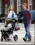 Amsterdam 27 april 2003
Jasper Krabbe met vrouw en baby