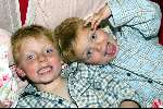 Almere 4 april 2003
Joost Buitenweg met zijn  zoontjes