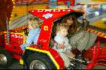 Slagharen 29 april 2003
Leontine Borsato  en Senna Luca en Jada
in ponypark slagharen
