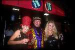 Manfred Langer was eigenaar van disco IT in amsterdam en is inmiddels overleden met Leontine Ruiters en Monique sluyter