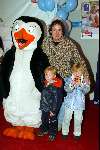 Amersfoort 12 april 2003
Premiere de ijsbeer in amersfoort
marco borsato met luca