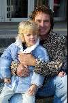 Amersfoort 12 april 2003
Premiere de ijsbeer in amersfoort
marco borsato met luca