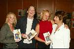 Bussum 25 april 2003
presentatie boek willem Ruis. van gijs groenteman
mies bouwman
Nicolas Ruis , eva ruis en ineke  ruis
v
