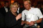 Amsterdam 8 april 2003
Premiere Johnny English. feest in hotel l\'europe
Nelly Fryda eet oesters