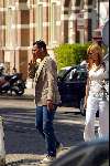 amsterdam 17 april 2003
ruud gullit en estelle gullit met GSM op de PC hooftstraat