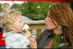Slagharen 29 april 2003
Leontine en Senna Borsato
ijsje