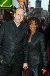 Amsterdam 8 april 2003
Premiere Johnny English met Rowan Atkinson
silvana simons met man