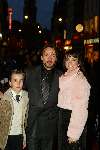 Amsterdam 8 april 2003
Premiere Johnny English met Rowan Atkinson
spiros met zoontje

v