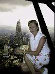 Kuala Lumpur 3 juni 2000
terugreis naar Amsterdam
lunchen in de KL Tower
Twin Tower  Twin Building