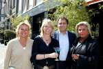 Amsterdam 28 april 2004
Presentatie cd Robert Halewijn bij En Pluche  . 
Aad Ouborg met Dorien Els en Petra Ouborg  
Peter Smulders bv