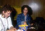 Antwerpen 9 mei 1987
Reportage over eendag de Dolly Dots, via Schiphol Oost-Antwerpen-Schiphol-Laren ( Groningen)
Angela Groothuizen Met grote Limousines en politie op de motor Ria Brieffies