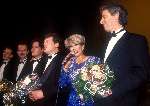 19 December 1994
Anneke Gronloh 35 jaar artiest
Hans v Wilgenburg