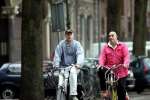 Amsterdam 28 april 2004
Arjan Ederveen met vriend op fiets