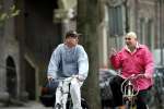Amsterdam 28 april 2004
Arjan Ederveen met vriend op fiets