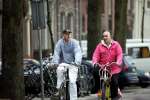 Amsterdam 28 april 2004
Arjan Ederveen met vriend op fiets