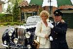 Soestduinen 26 april 2003
connie vink krijgt koninklijke onderscheiding
Oude roll Royce