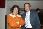 Amsterdam 19 april 2004
Premiere in Oranje in Amsterdam Arena.
David Endt en Hennie Cruyff    Henny Cruyff