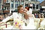 Vlaardingen 20 april 2004
Winston Post en Denise v Rijswijk trouwen op stadhuis Vlaardingen.