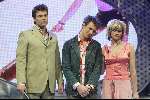 Hilversum 3 april 2004
Finale Idols in studio 22.
Tooske Breugem met Reinout Oerlemans en Eric  Idols