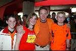 Amsterdam 19 april 2004
Premiere in Oranje in de Amsterdam Arena.
Erik v Muiswinkel met kinderen